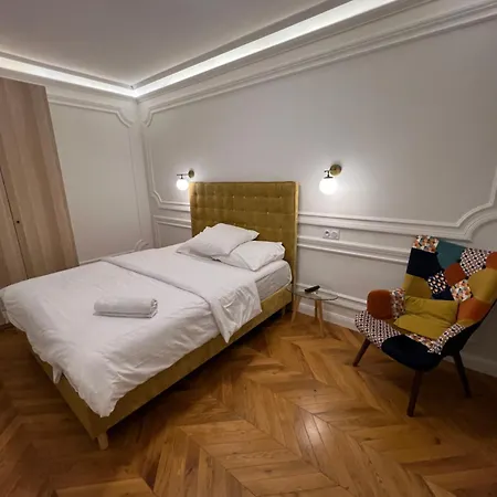 Private - Champs-elysees דירה *