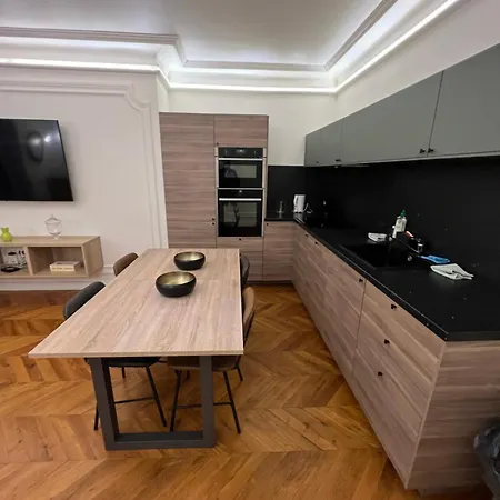 דירה Private - Champs-elysees *