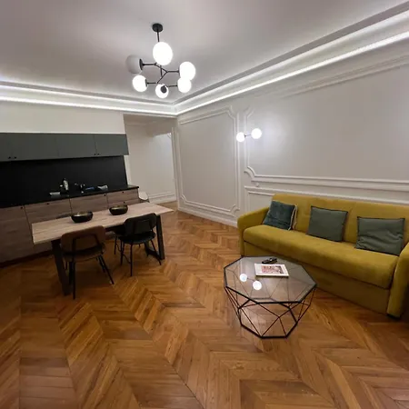 דירה Private - Champs-elysees פריז