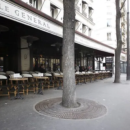 Private - Champs-elysees פריז