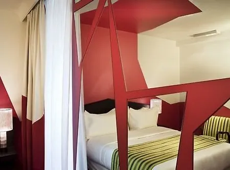 Private - Champs-elysees * Paris