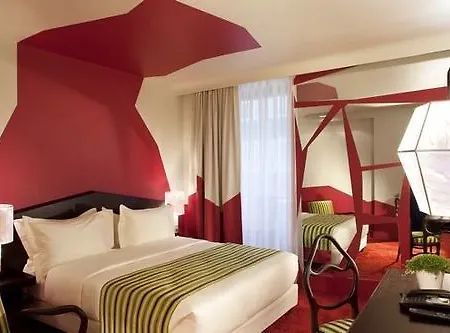 Private - Champs-elysees *