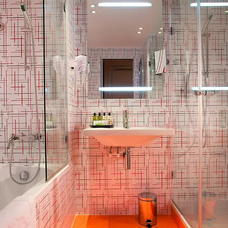 Private - Champs-elysees * פריז