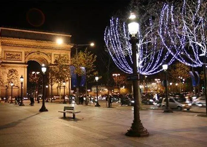 Private - Champs-elysees Апартаменты *
